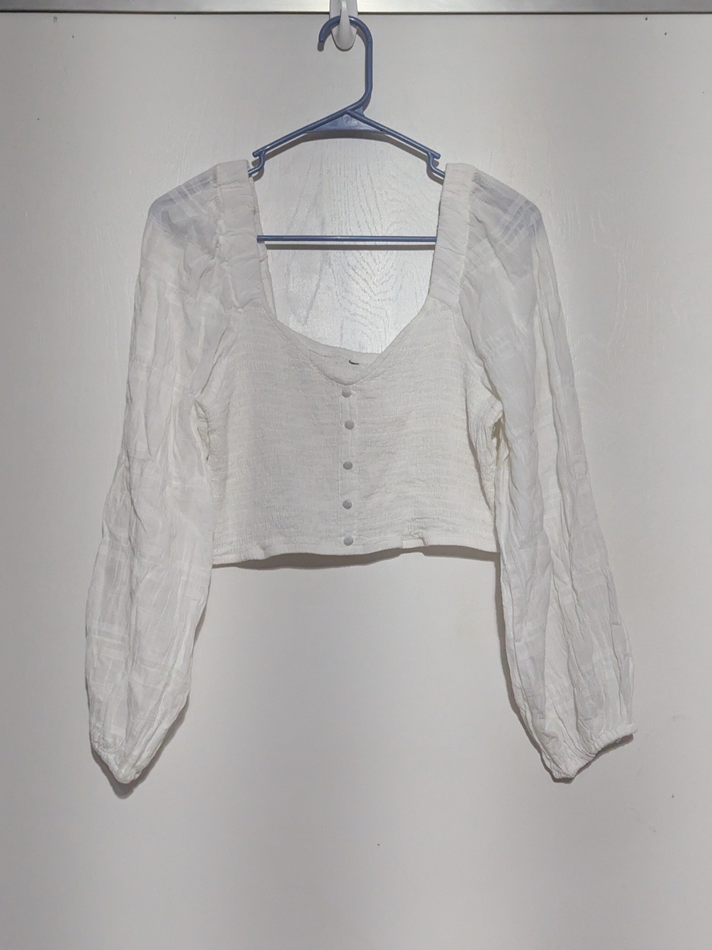 Womenโs White Button-Front Square Neck Cropped / Blouse